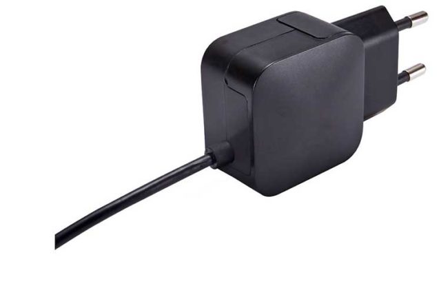 Adaptateur secteur pour recharger votre Nintendo Switch™ SWITCHADAPTV2 BIGBEN - Packshot